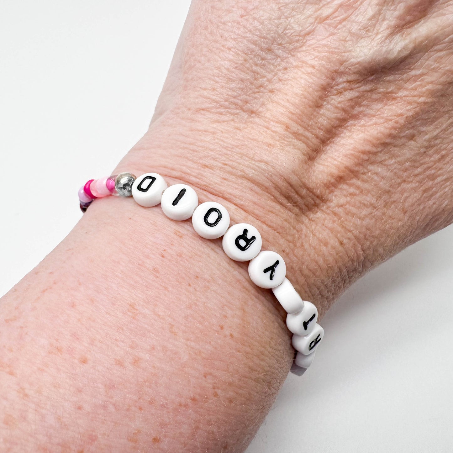 HYPERTHYROID Medical Alert Bracelet - Glass Seed Beads