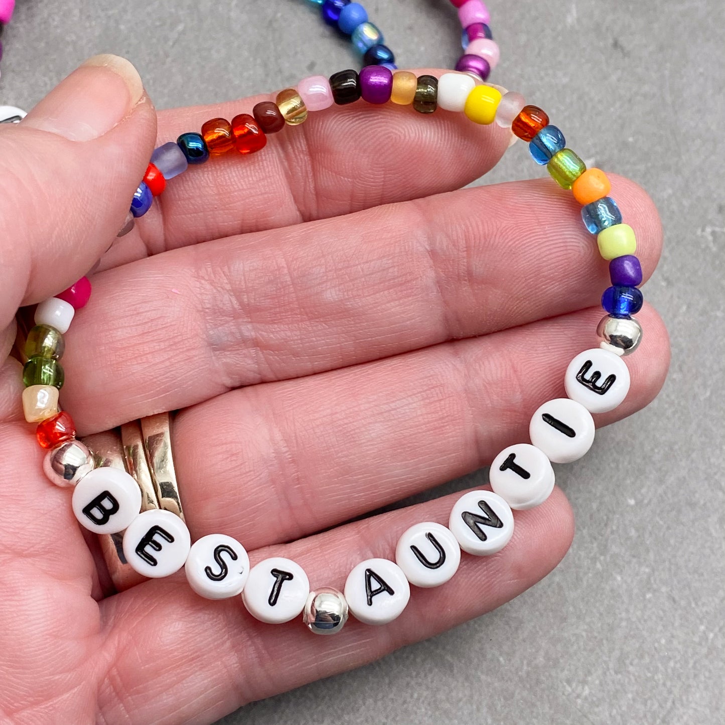 BEST AUNTIE Family Bracelet - Glass Seed Beads